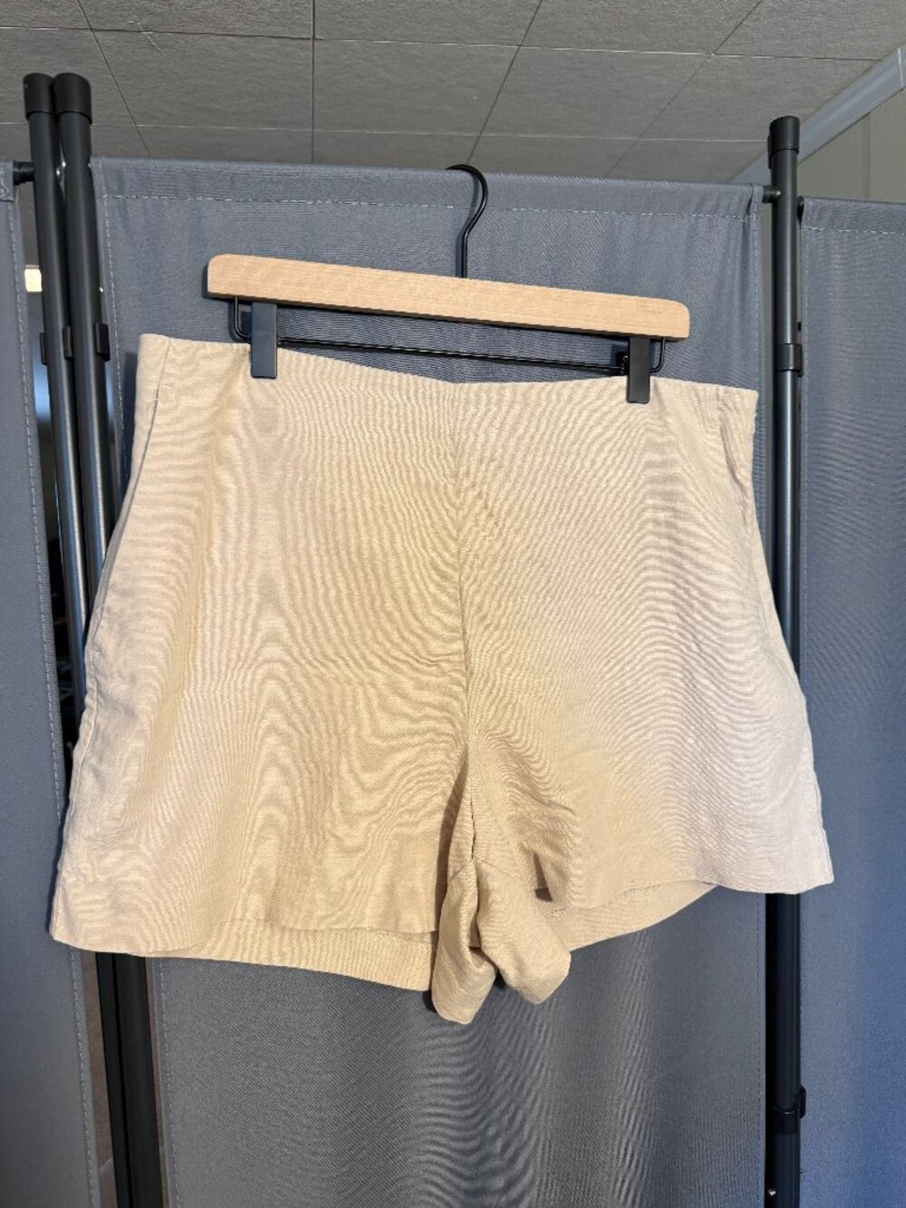 Ann Taylor Tan Linen Blend Dress Shorts High Waist Side Zipper